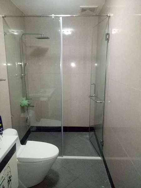 Chuyên cung cấp, lắp vách kính tắm tại Ba Đình uy tín, giá rẻ