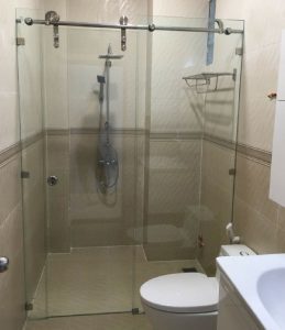 Phòng tắm kính cửa trượt dễ dàng