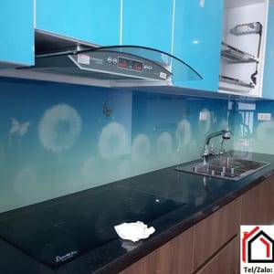 Mẫu kính ốp bếp hoa văn đẹp