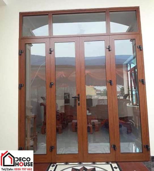 Cửa 4 cánh nhôm Xingfa vân gỗ