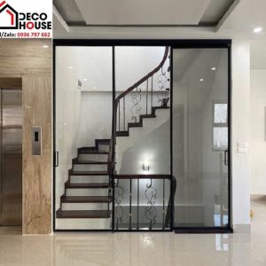 Cửa nhôm slim mở trượt 3 cánh ngăn cầu thang