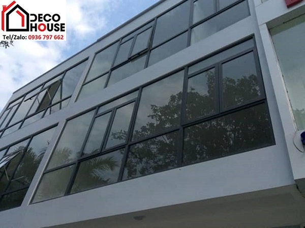 Khung vách cửa sổ nhôm hệ Việt Pháp màu ghi
