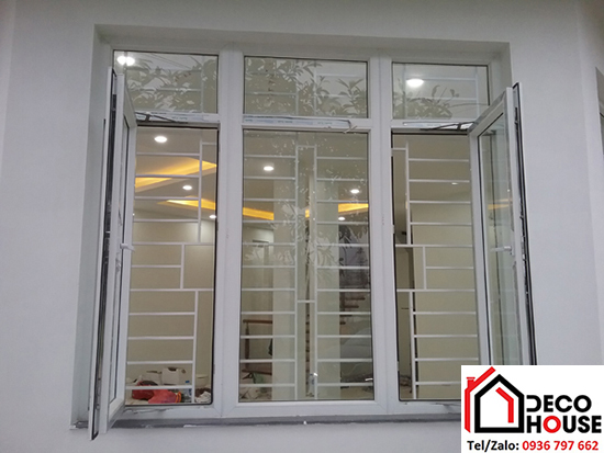 Lắp đặt cửa sổ nhôm kính Việt Pháp màu trắng
