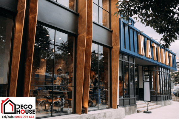 Cửa nhôm kính mặt tiền quán cafe