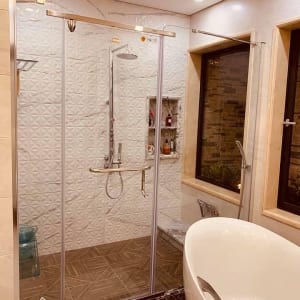 Vách kính nhà tắm mạ vàng Fendi FDP-1X3 (1300x2000)